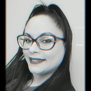 Meet your Posher, Omayra